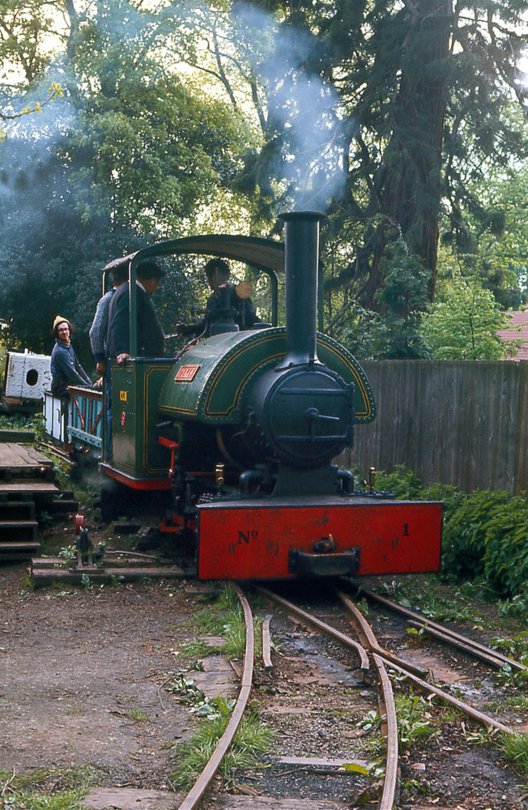 'Pixie' waits at Cadeby Station