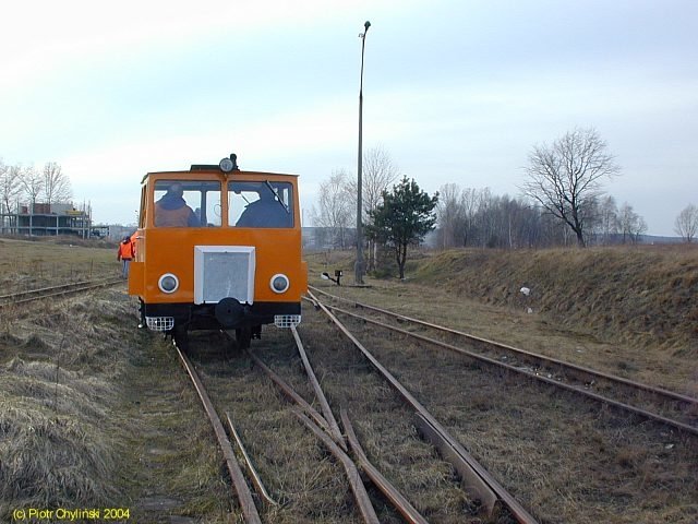 Wmc-009 leaving siding.