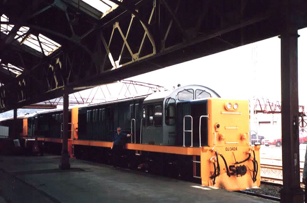 DJ3424 Dunedin Station