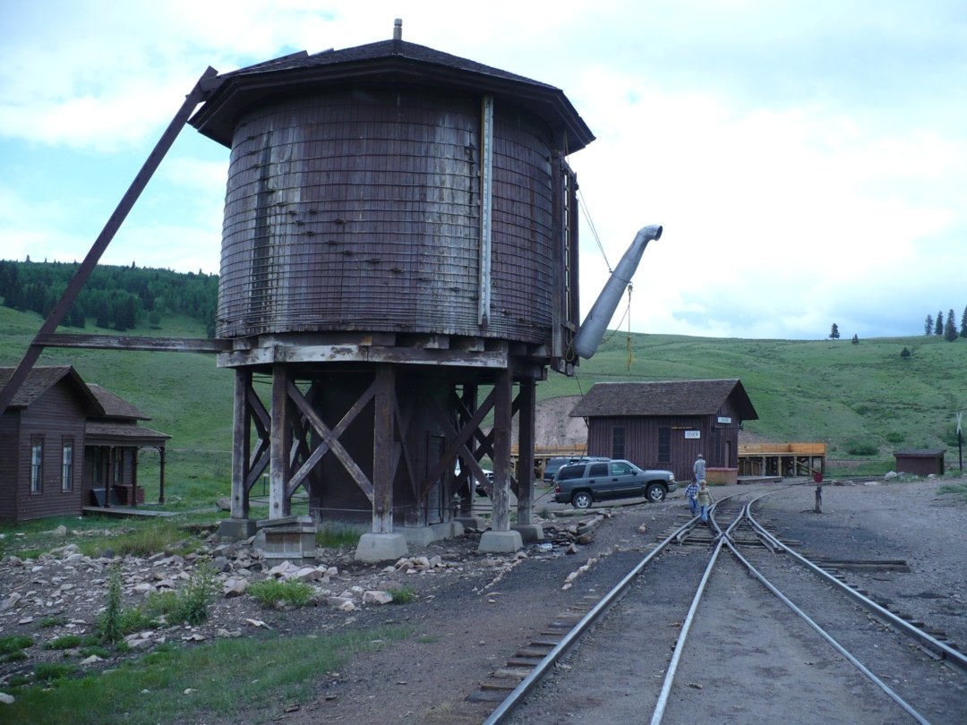 Ossier water tank