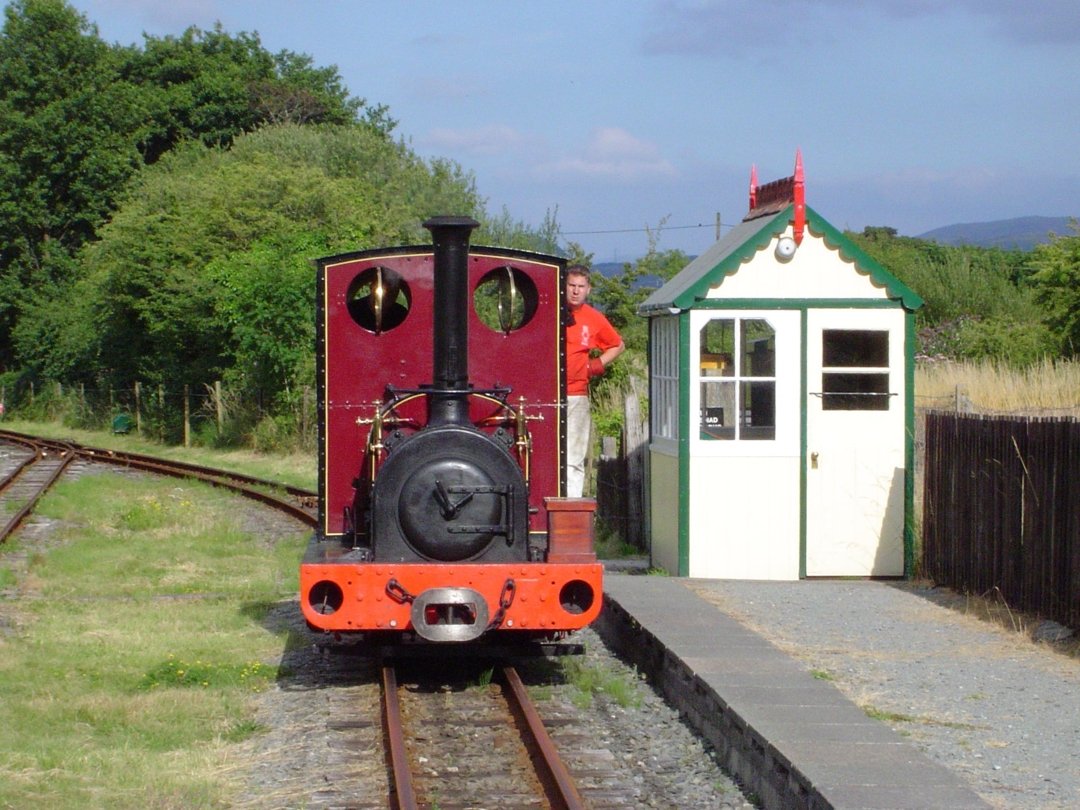 Irish Mail by the signal cabin