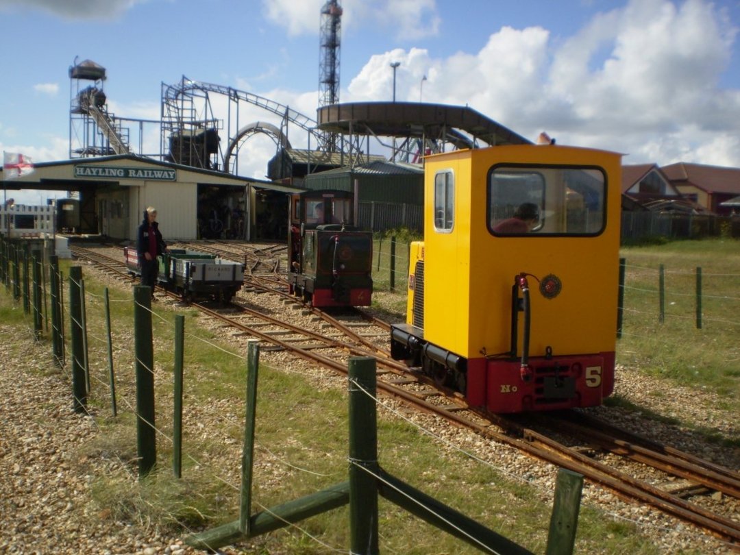 Alistair and Edwin Shunting the goods