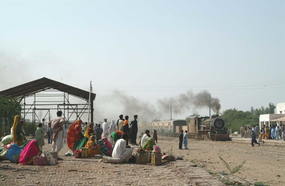 Naukhot station