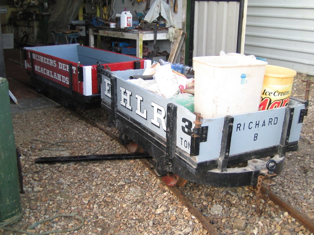 Maintenance wagon.