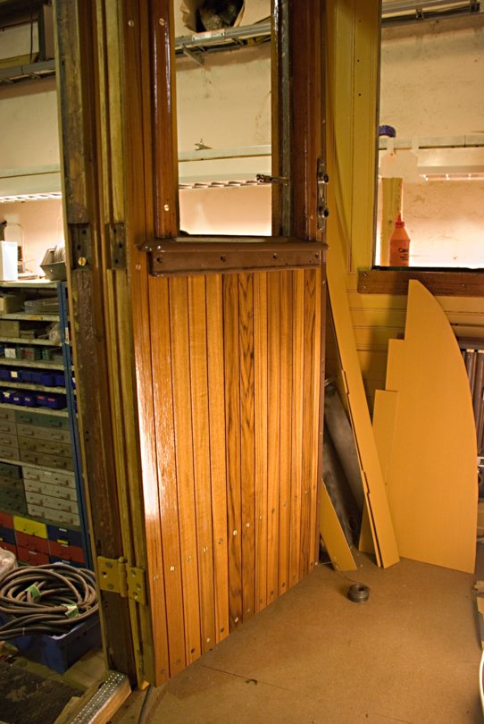 Railcar 33 (1918) cab interior