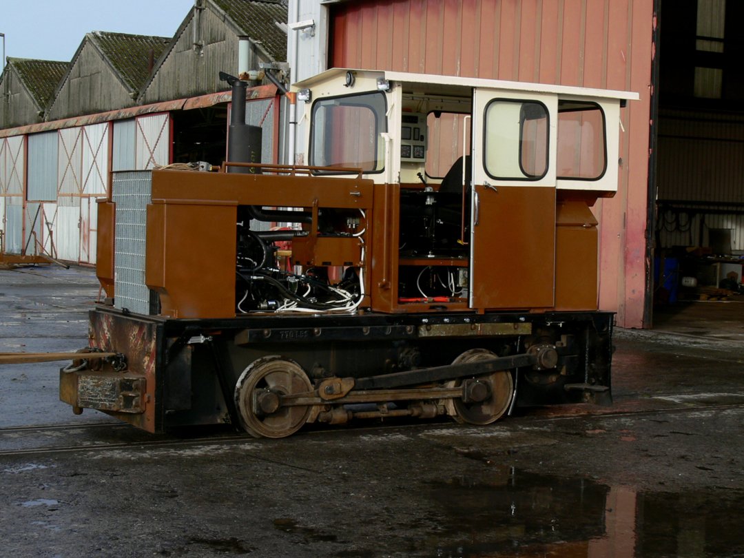 Prototype 0-4-0DH