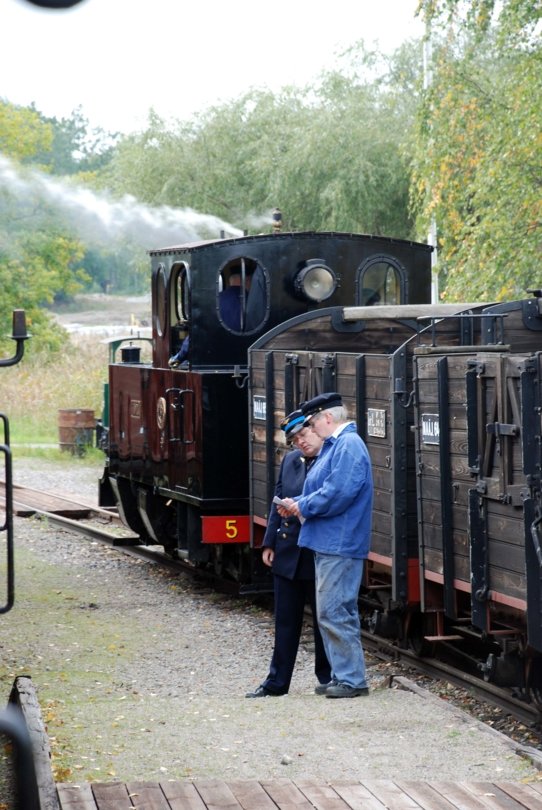 No. 5 & Coke wagons