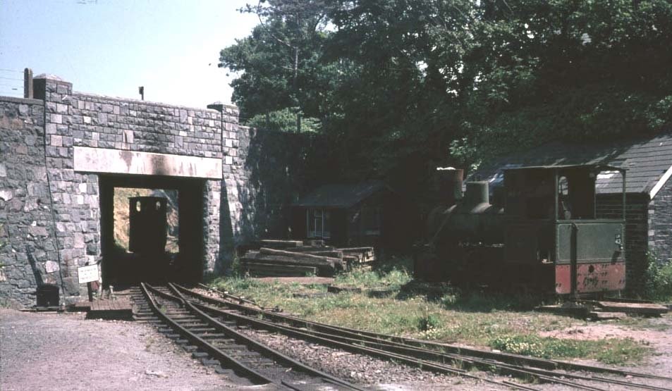 Two Barclays at Wharf