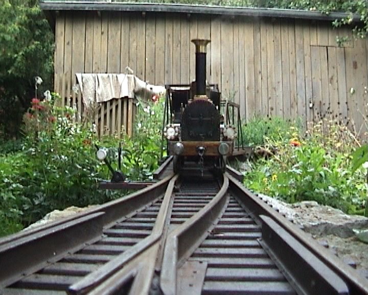 Live steam engine