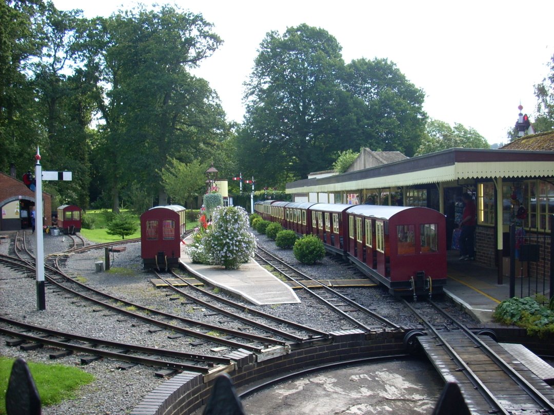 Turntable and Platform area