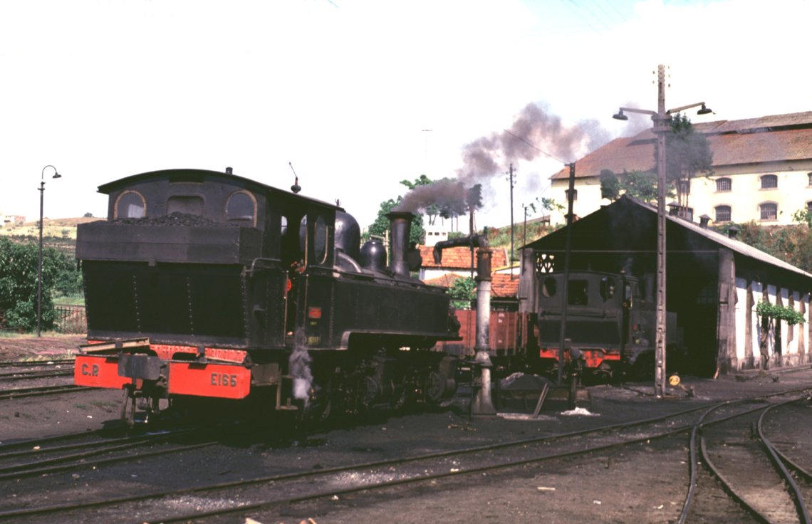 E165 and E113 at Mirandela