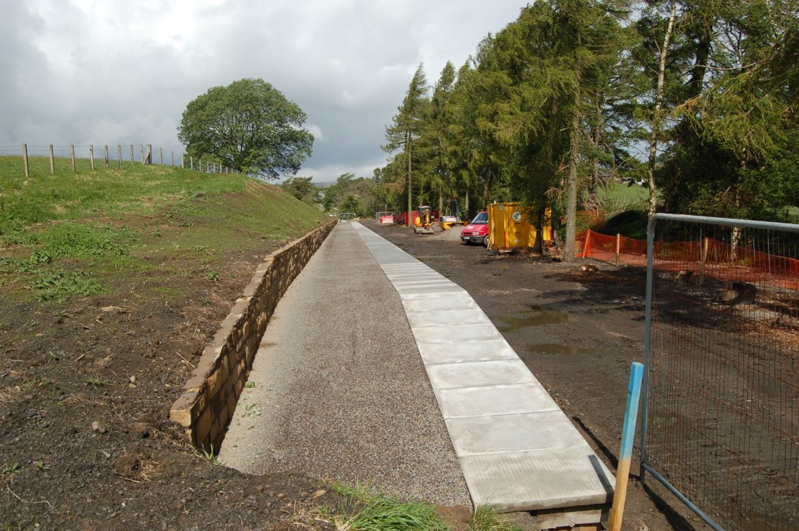 Work progresses on the new platform at Lintley