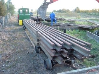 Rail train on heavy bogies