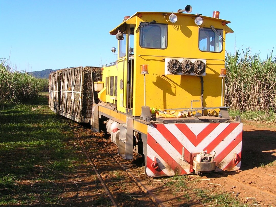 Russo's siding, Loco #25 off