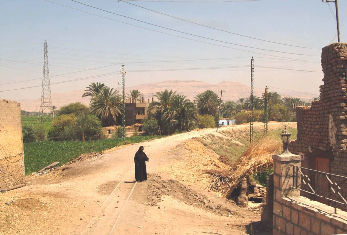 Narrow gauge railway near New Qurna