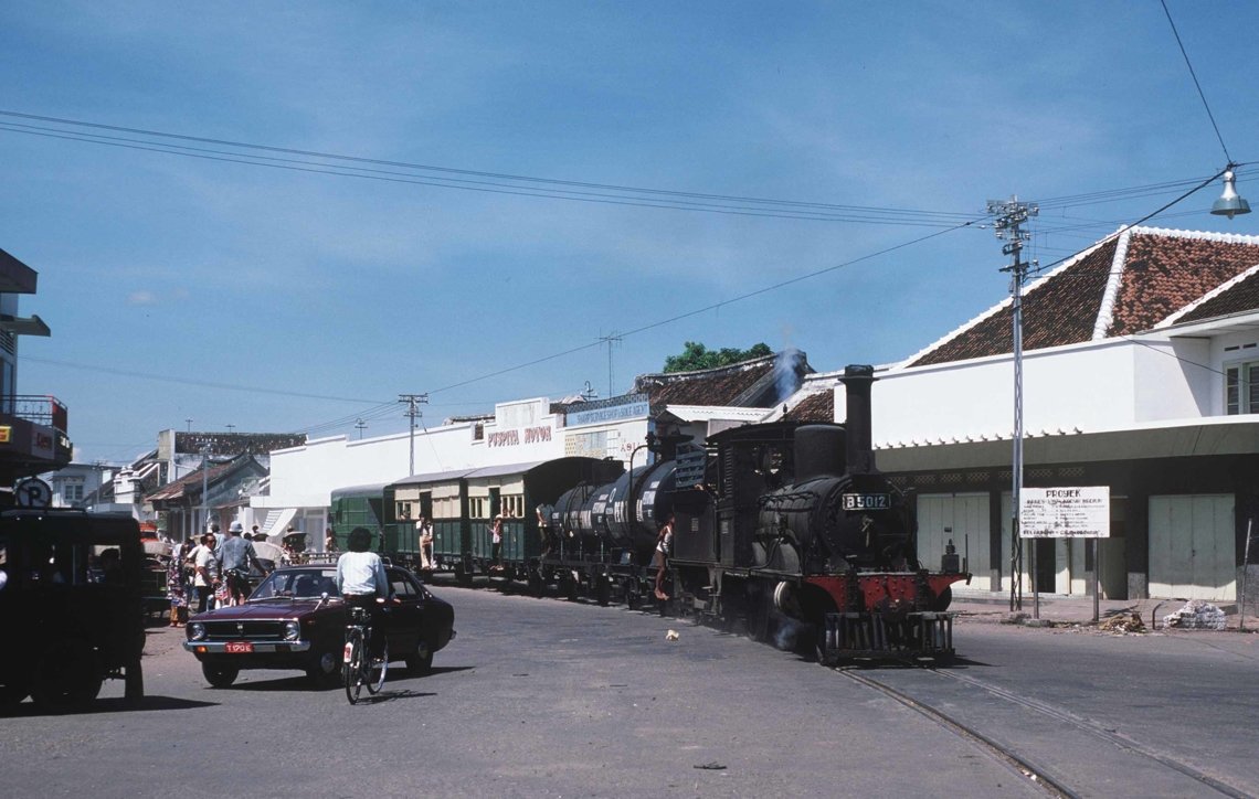 B5012 at Madiun