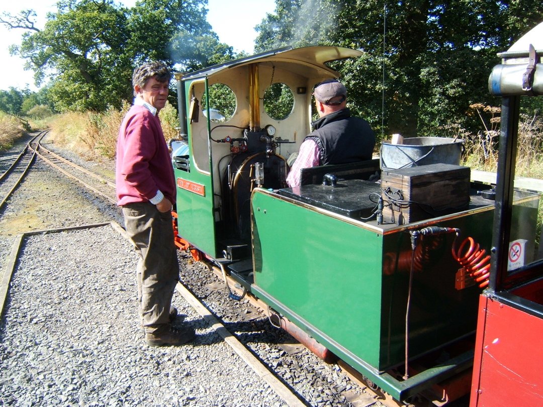 Lady Augusta at Etal Turntable