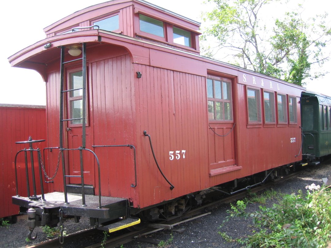 Ex SR&RL caboose  #557