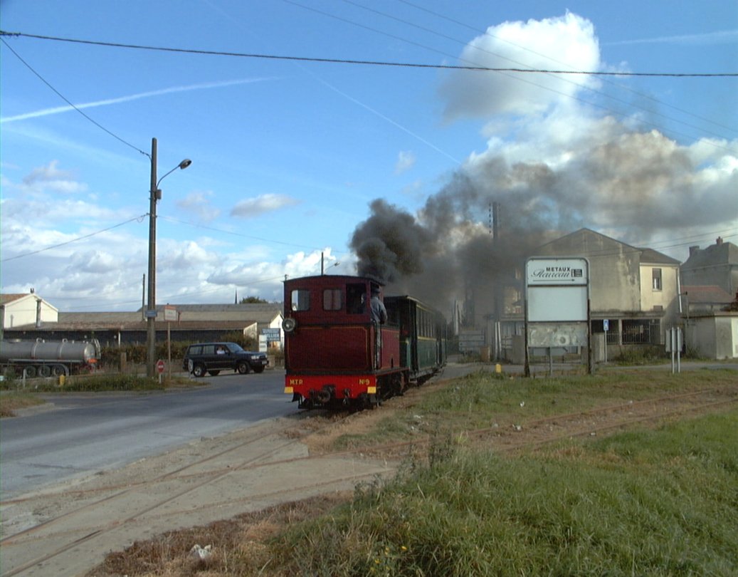 Level crossing at Pithiviers