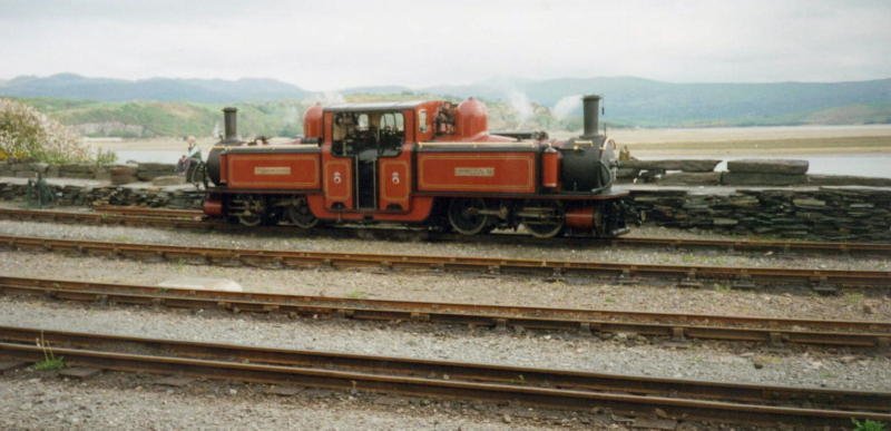 Waiting at Porthmadoc