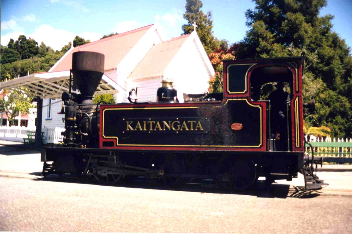 Kaitangata at Shanty Town Station.