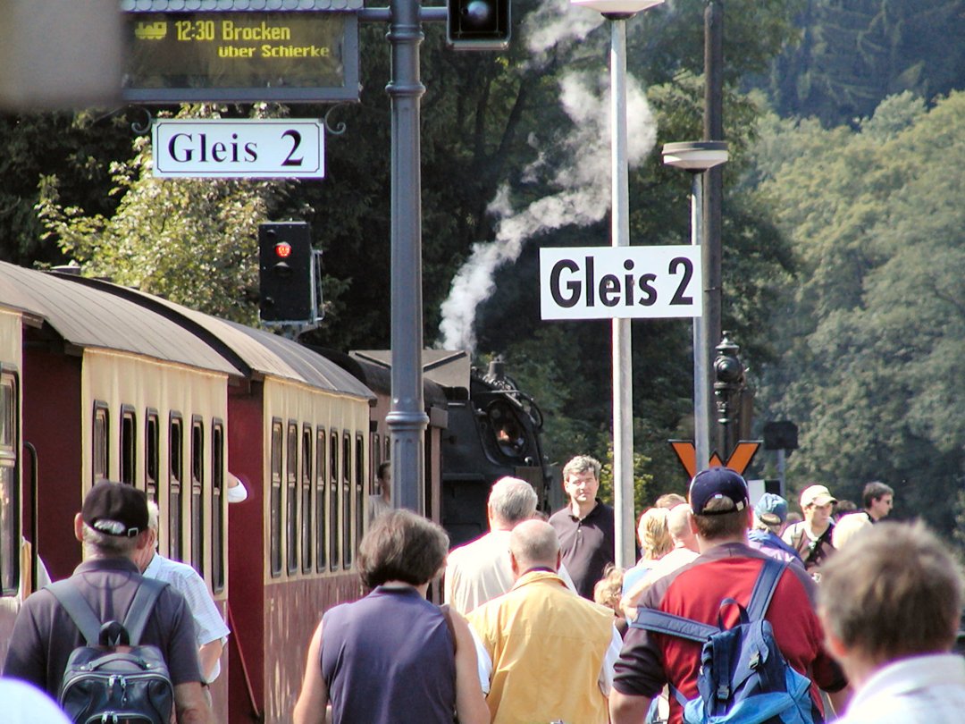 Rush-hour in Drei Annen Hohne Station