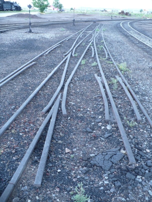 Dual Gauge track