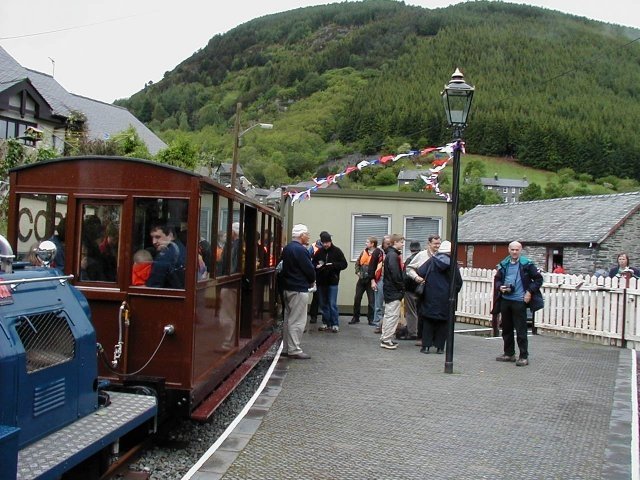 Passengers boarding at Corris Station