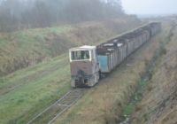 4wDH loco on a peat train