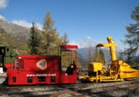 Battery electric loco and snowplough at Chateau d'Eau