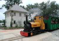 "Dame Ann" passing the Keep.