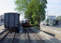 autorail arriving at Tournon