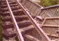 Cane bins derailed just prior to this bridge over a creek at Pawngilly, 2km south of Mirriwinni, which is about 7 km south of Babinda Mill.