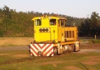 In a setting sun, #25 about to cross the Bruce Highway on Top Line. Oct-07.