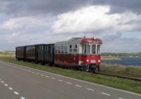 Diesel-electric MABD 1602 on the Brouwersdam on its way to Port Zelande